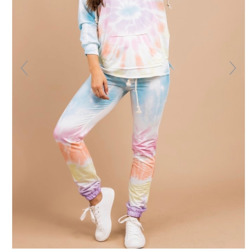 Mint Julep Let’s Get Real Blue Tie Dye Jogger Pants Small NWOT